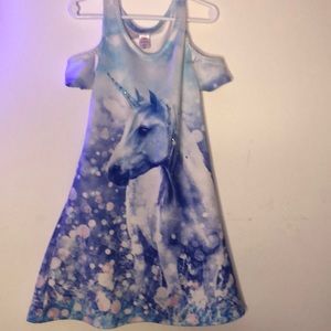 Girls of the shoulder unicorn dress